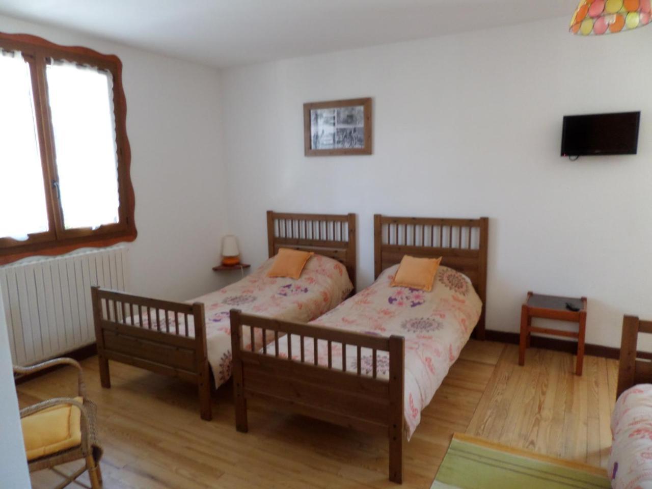 Maison D' Hotes Tranquyl Barcelonnette Bagian luar foto